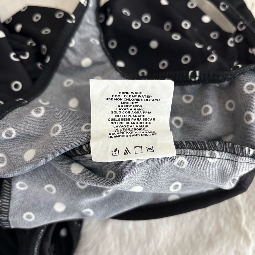 Miraclesuit One Piece Swimsuit Size 18 Black White Polka Dots Side Ruching - Picture 10 of 10